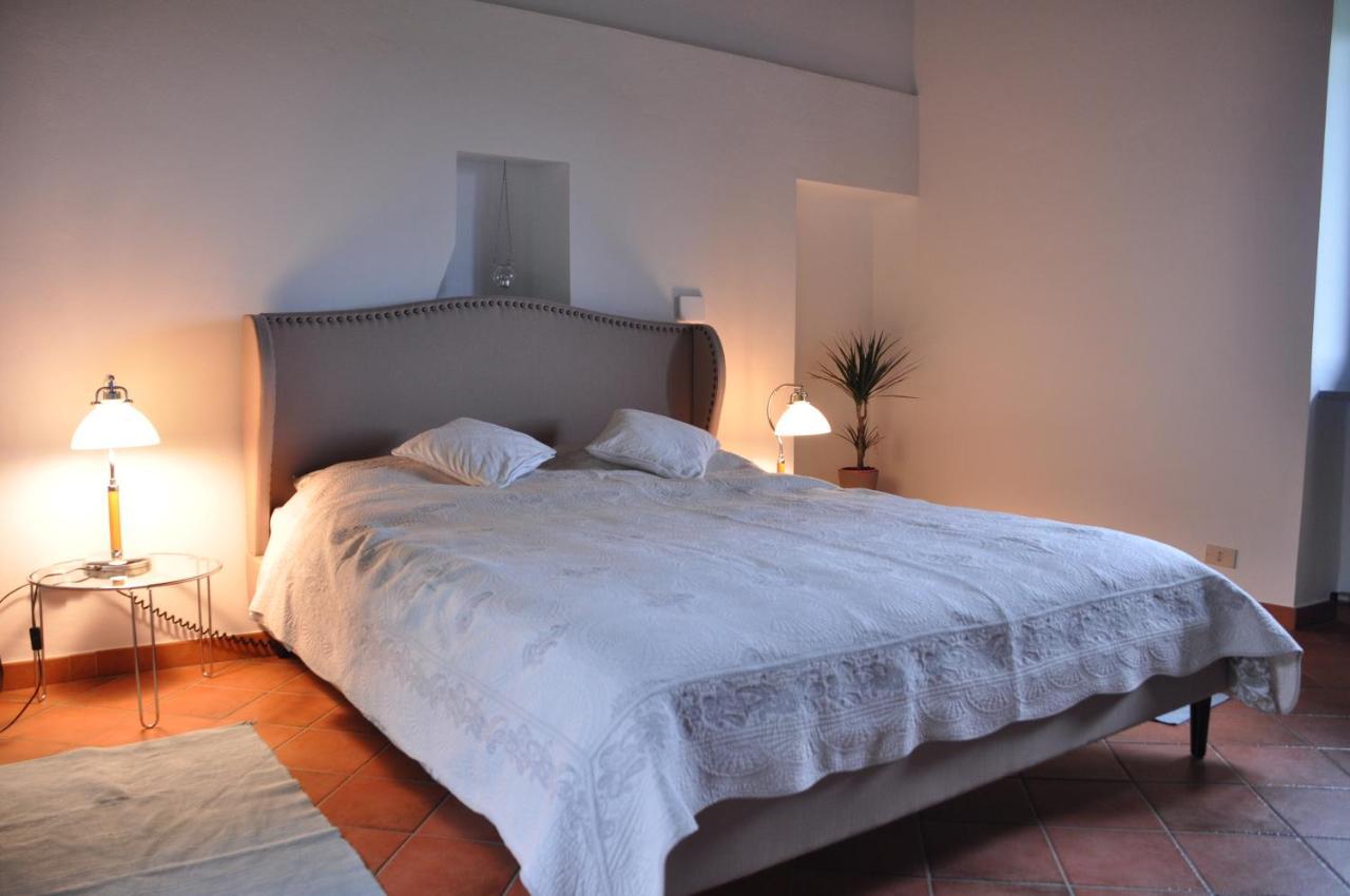 Bed and Breakfast Casa Langa Di Lola Mango Exteriér fotografie